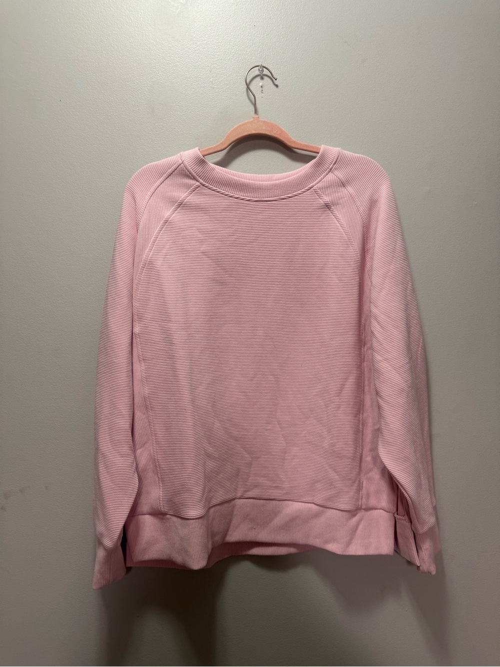 Danskin Light Pink Crewneck Pullover Sweatshirt